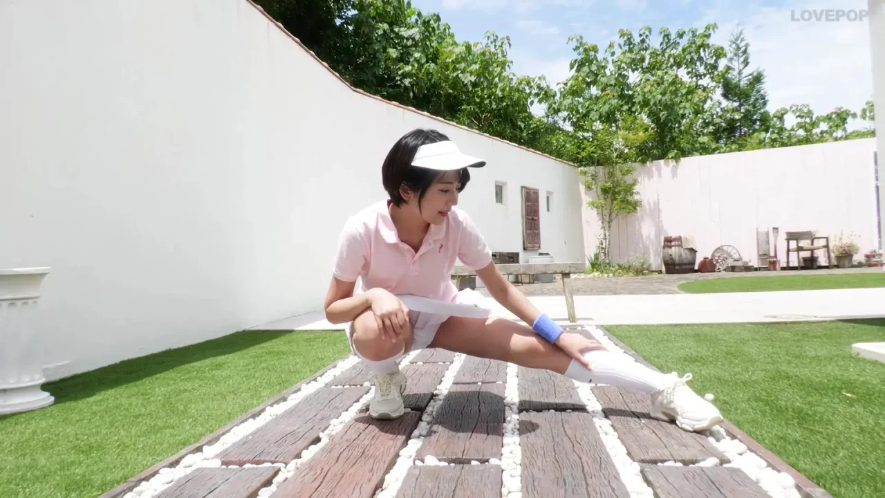 佐々木萌香-ラブポップ-テニス-パンチラまとめ-8