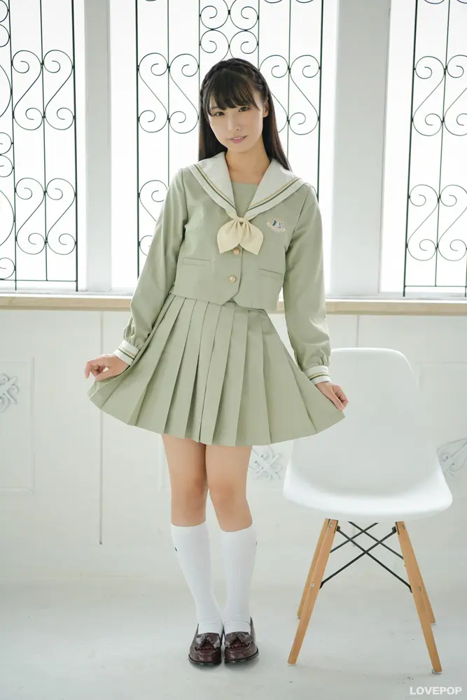 夏目みさこ-ラブポップ-セーラー服-パンチラ-1