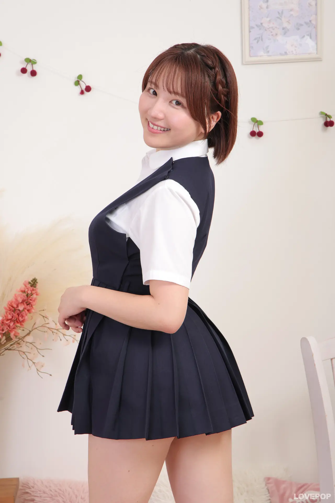 天月あず-ラブポップ-制服-新着パンチラ-202511-2