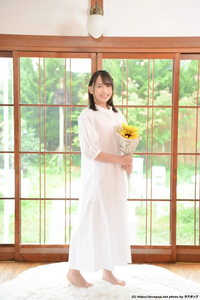 天羽成美-ラブポップ-ワンピース-パンチラ-1