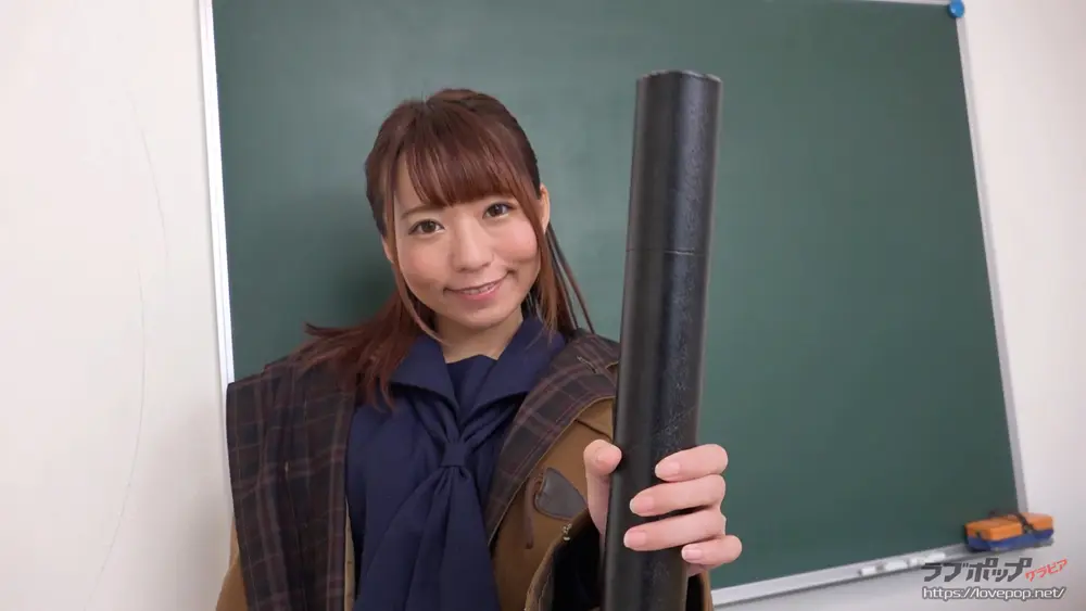 小日向みのり-ラブポップ-セーラー服-パンチラ-6