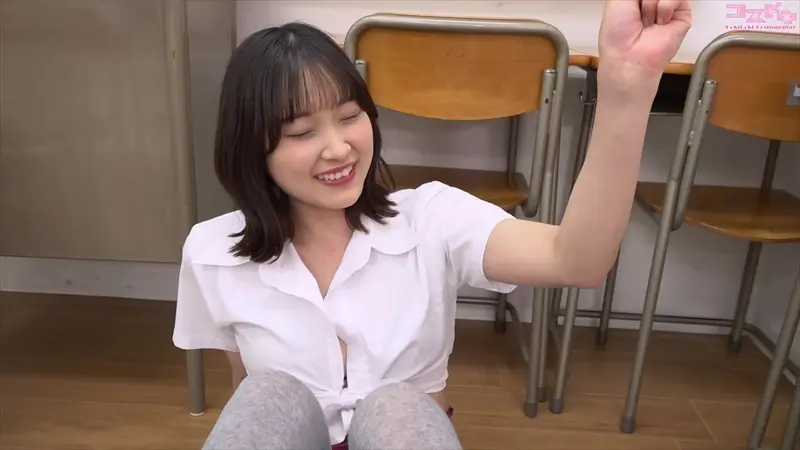 成瀬あみ-コスドキ-ミニスカ-パンチラ-2