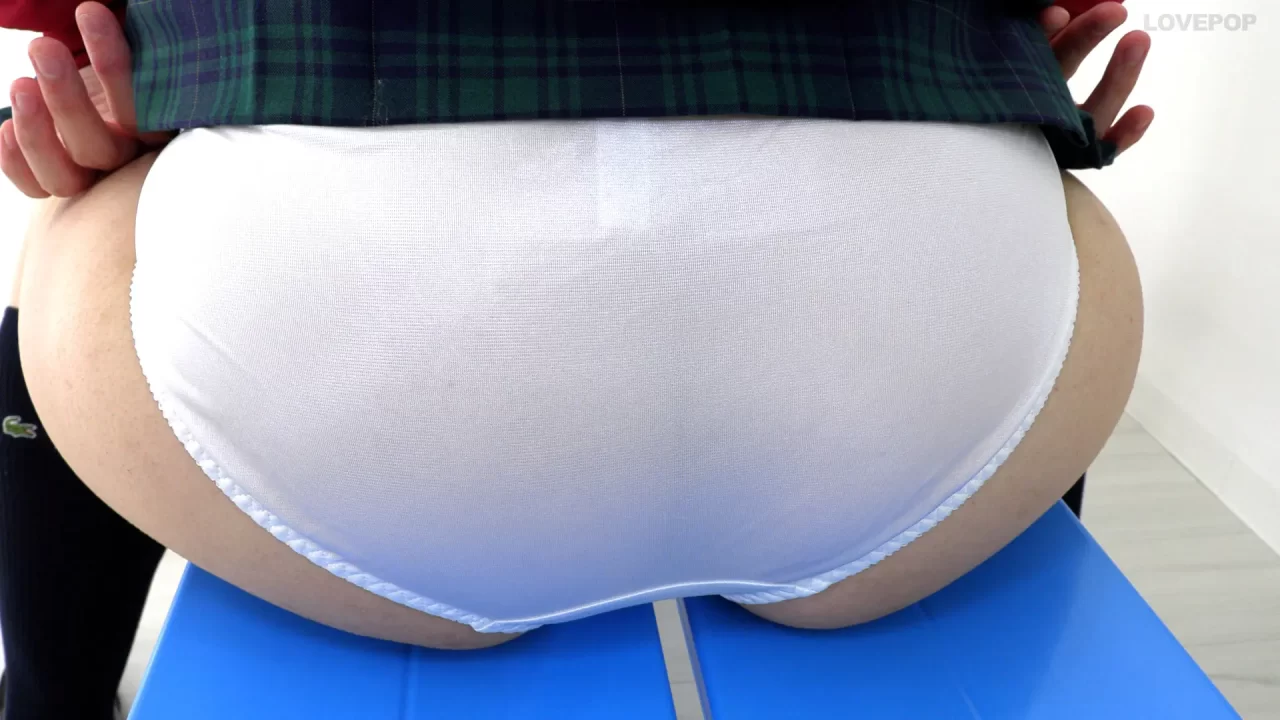 新山ちなつ-ラブポップ-ミニスカ-パンチラ-7