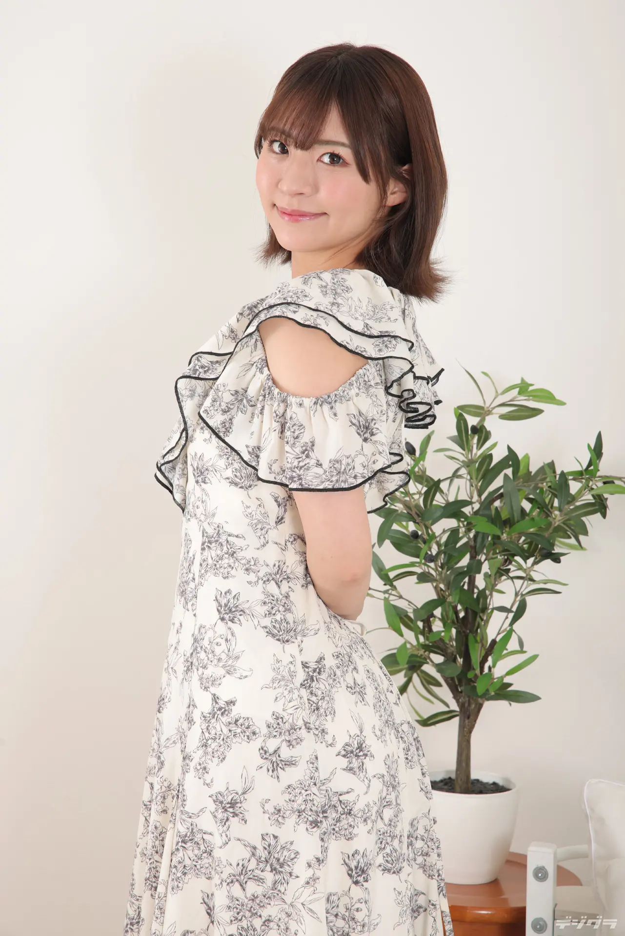 東條なつ-デジグラ-私服-新着パンチラ-202511-2