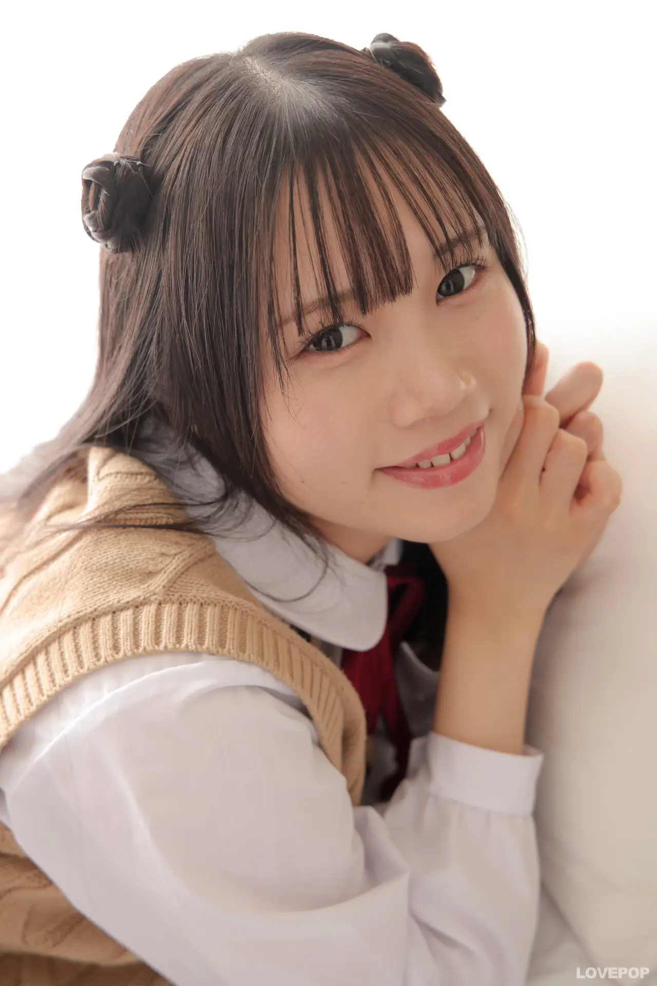 松下ひめの-ラブポップ-ミニスカ-パンチラ-4