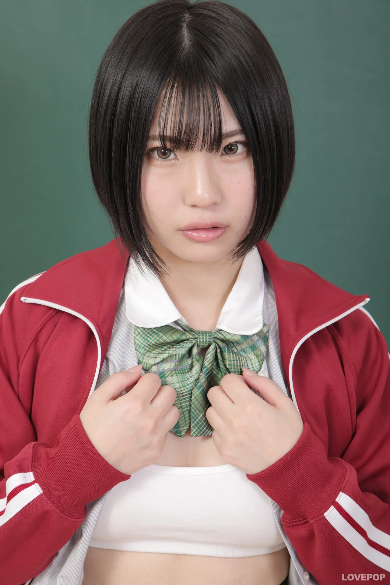 桃瀬ひまり-ラブポップ-制服-パンチラ-3
