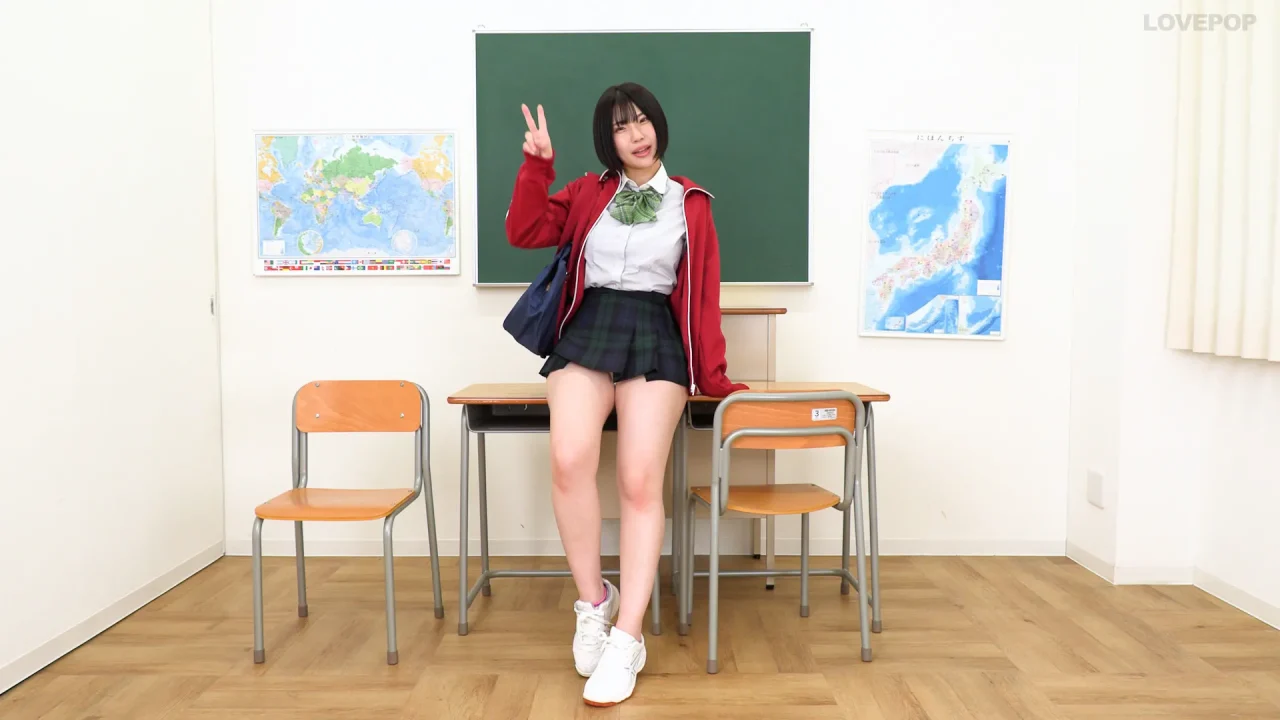 桃瀬ひまり-ラブポップ-制服-パンチラ-6