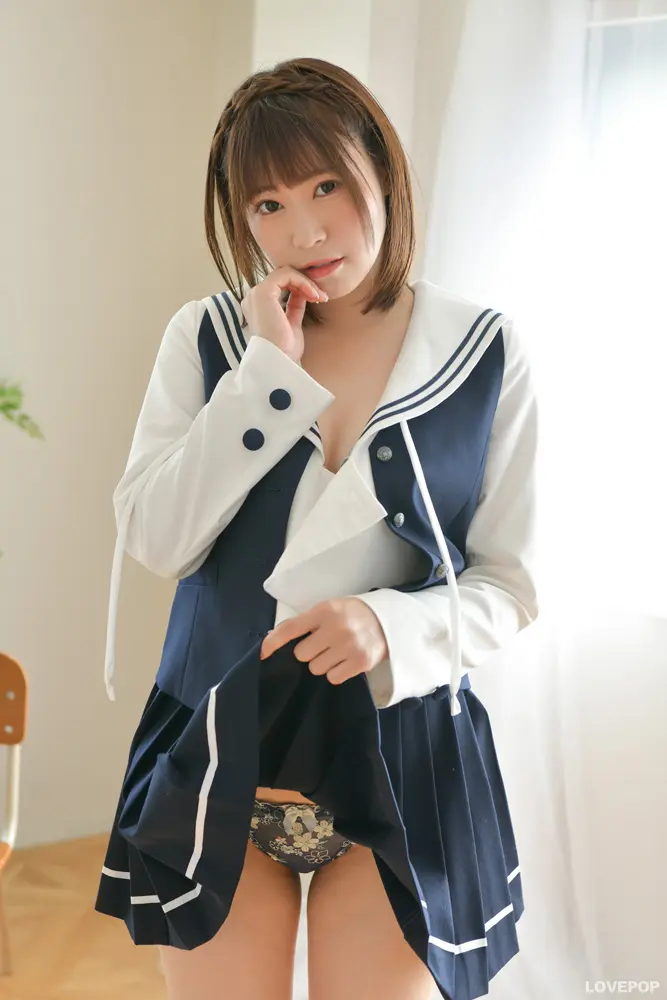 桜井紗稀-ラブポップ-ミニスカ-パンチラ-5