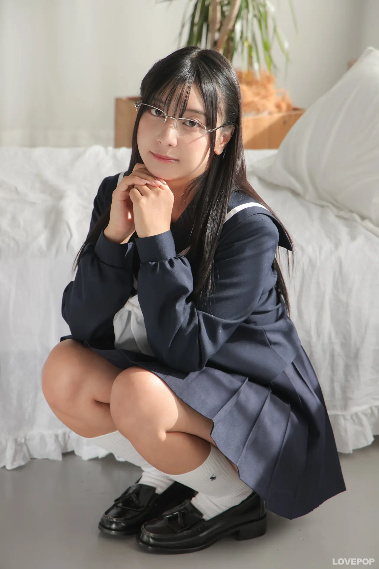 椚マイカ-ラブポップ-制服-パンチラ-2