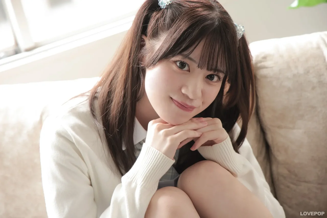 榎本みらの-ラブポップ-制服-パンチラ-3
