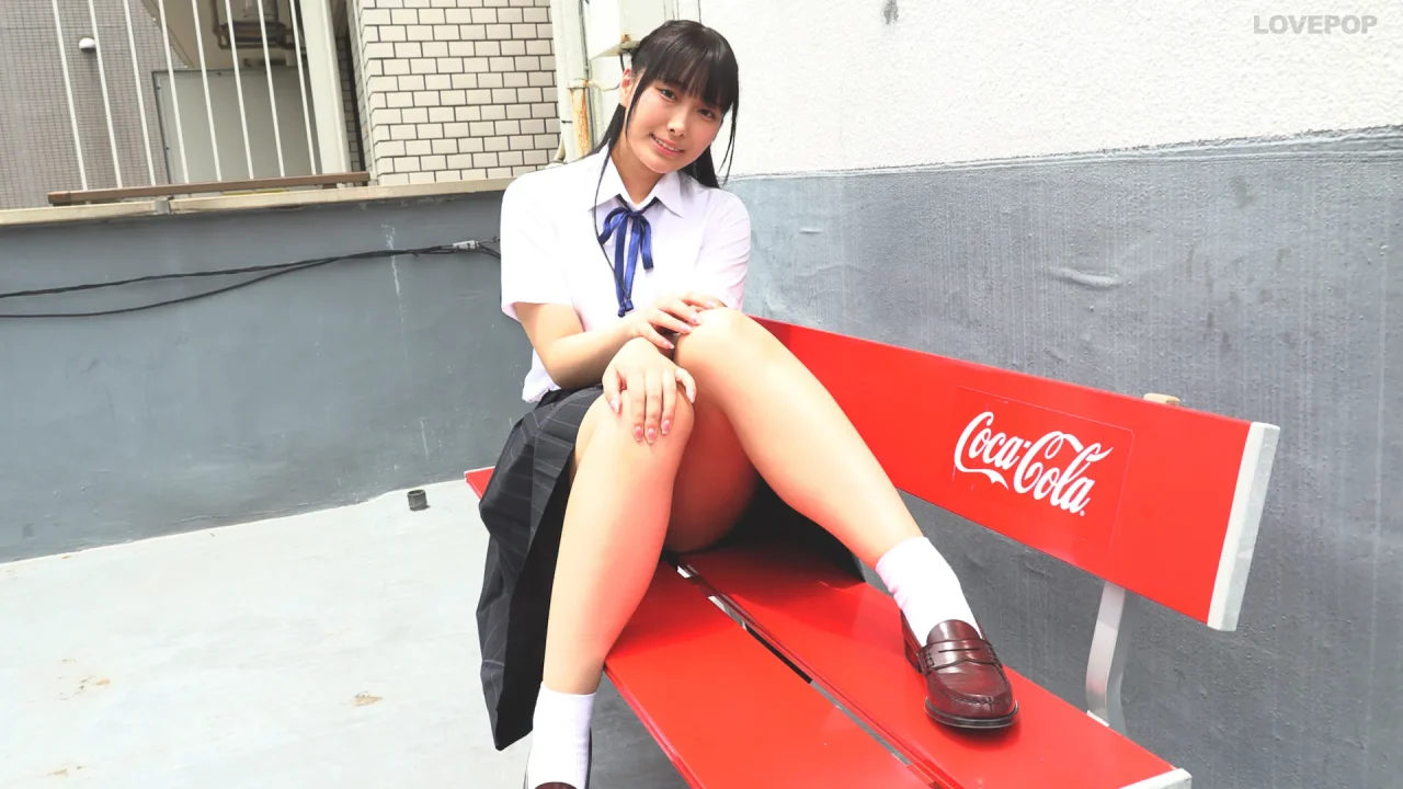浅川まりな-ラブポップ-制服-パンチラ-10