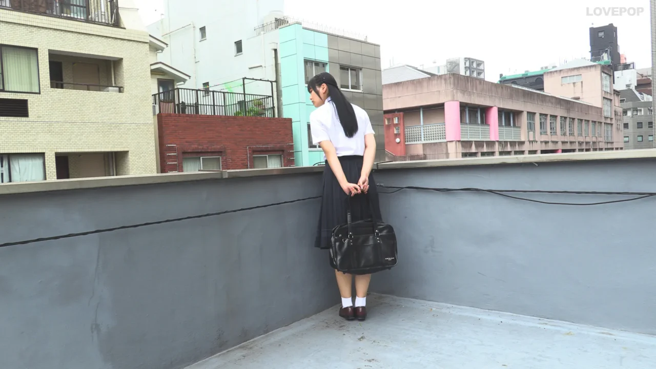 浅川まりな-ラブポップ-制服-パンチラ-6