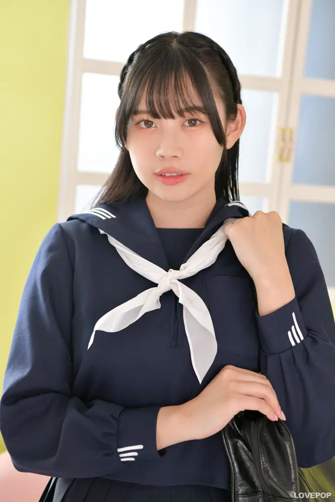 篠見星奈-ラブポップ-セーラー服-パンティ-2