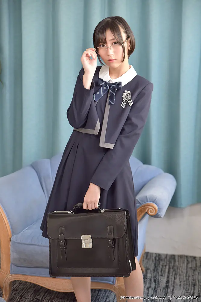 美東澪-ラブポップ-ワンピース-パンチラ-1