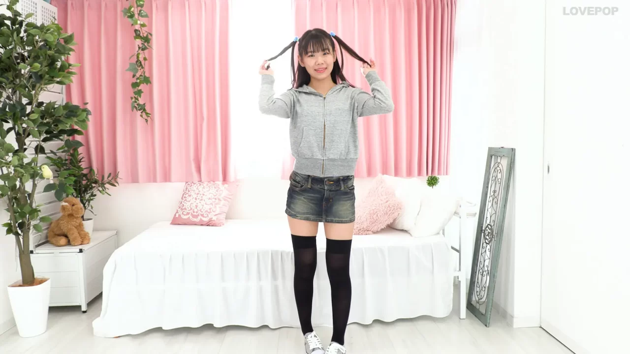 閏こはく-ラブポップ-デニムミニスカ-パンチラ-6